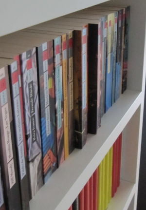 UT Metro - warum müssen Bücher unterschiedlich tief sein?