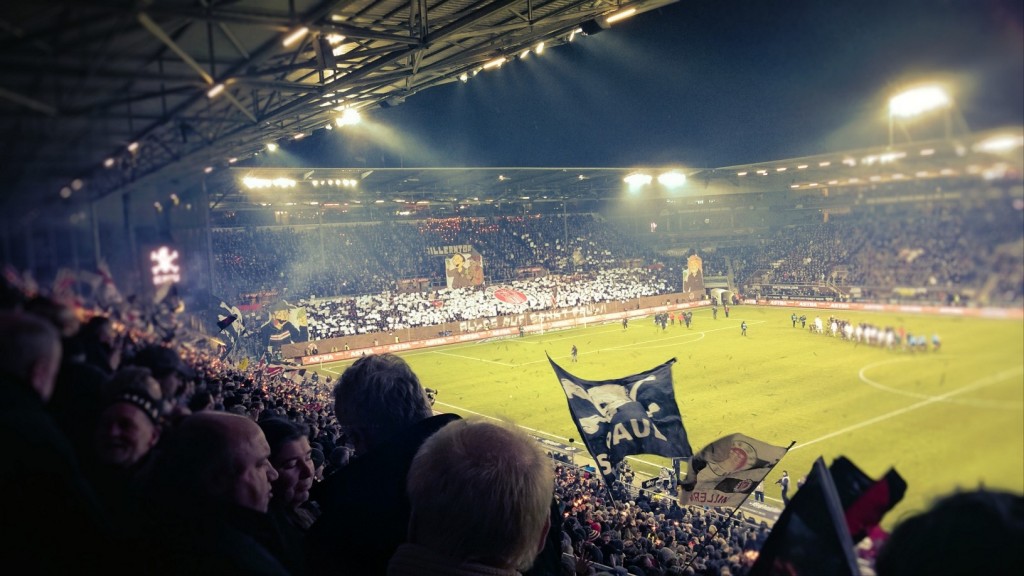 Millerntor, 20.12.2013 18:29  (c) gehkacken.de