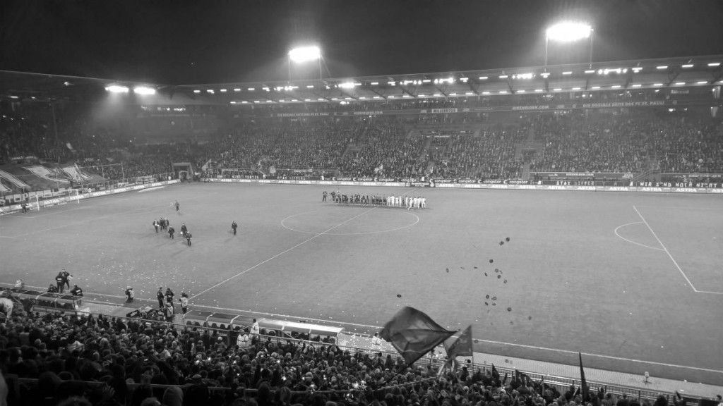 Millerntor (18.12.2015 18:29 (c) gehkacken.de)