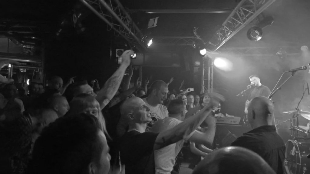 Booze & Glory - Audience (Monkeys Music Club, Hamburg, 13.04.2017 (c) gehkacken.de)