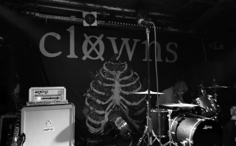 … DOWNSTROKES galore: The triumphant return of the Clowns!