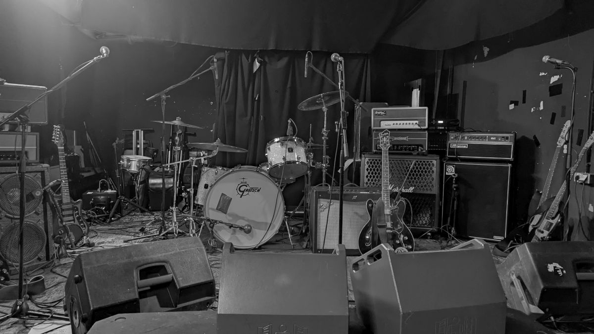 … 10 years without facing an audience: How Sonny Vincent came back (home, of sorts)!