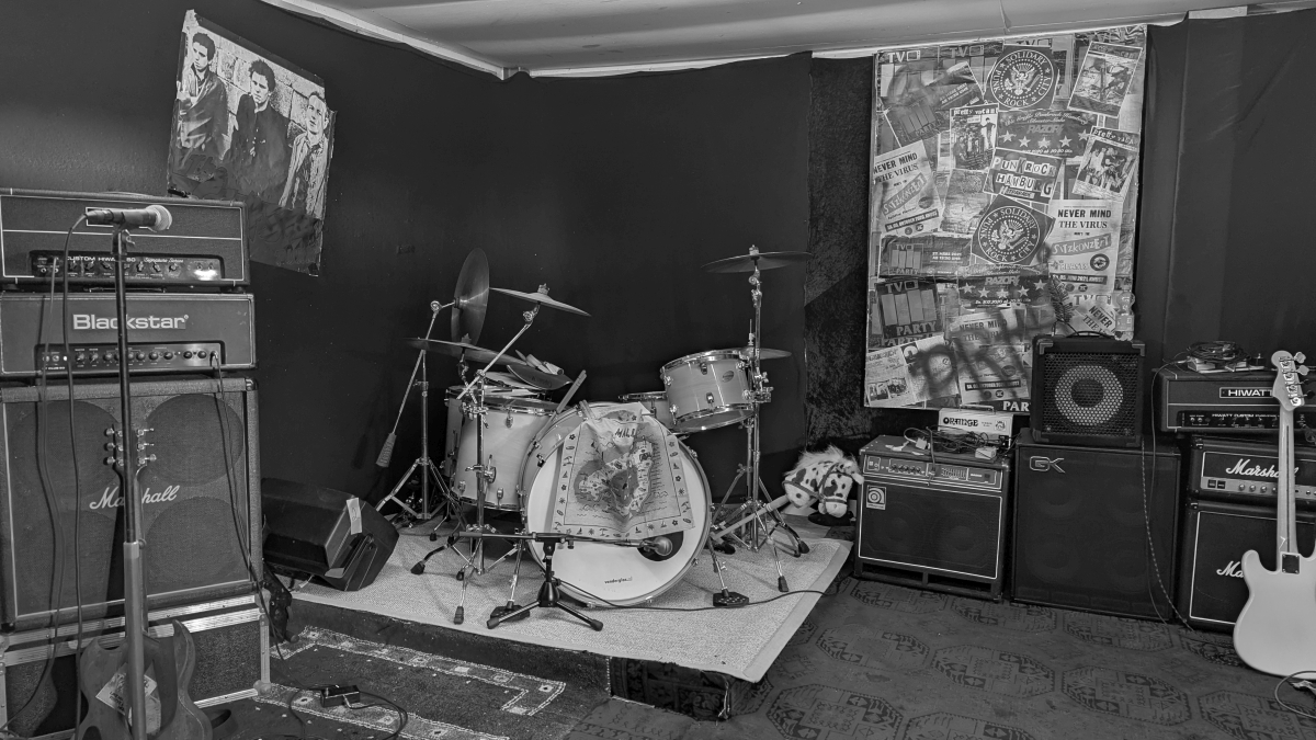 … happiest birthday party with Jærman Anxt and Es War Mord!