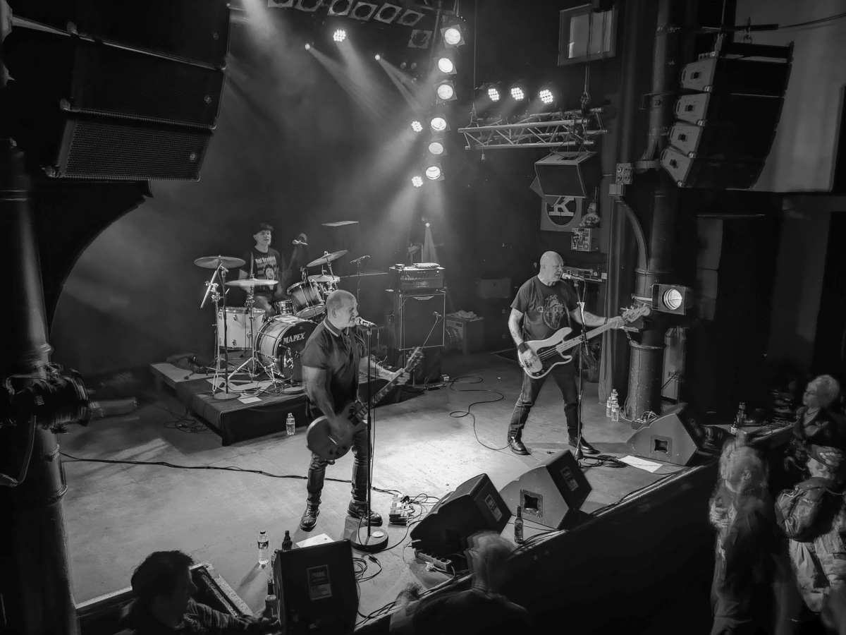 Knock Off - 4 (Knust, Hamburg, 30.12.2019).jpg Knock Off - 4 (Knust, Hamburg, 30.12.2019).jpg