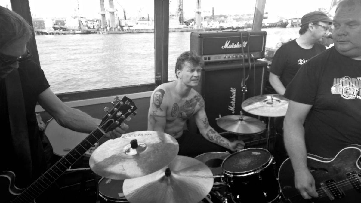 The Yum-Yums (Get Lost Fest Boat Trip, Hamburg, 27.08.2016) The Yum-Yums (Get Lost Fest Boat Trip, Hamburg, 27.08.2016)